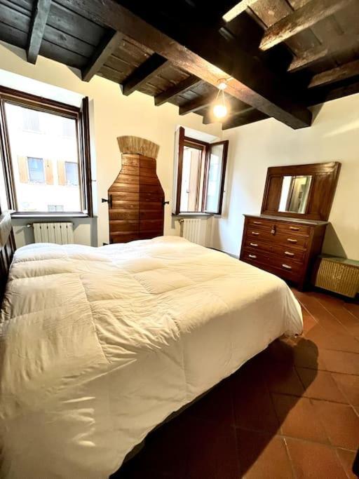 Wonderful Central Apartment! 曼托瓦 外观 照片